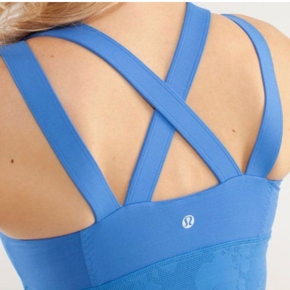 Lululemon Chaturanga Bra Tank Top Size 10 Blue - Picture 2 of 14